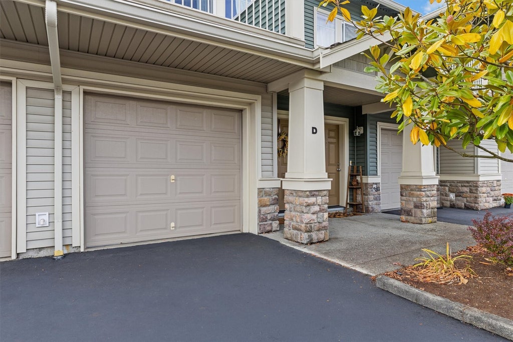 Photo of 6127 Isaac Avenue SE #D-16, Auburn, WA 98092 (MLS # 2594940)