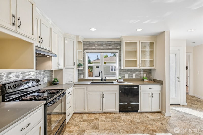 943 NW 97th Street