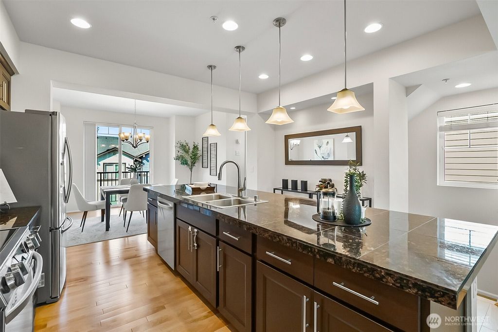 Photo of 10370 156th Place NE #102, Redmond, WA 98052 (MLS # 2428806)