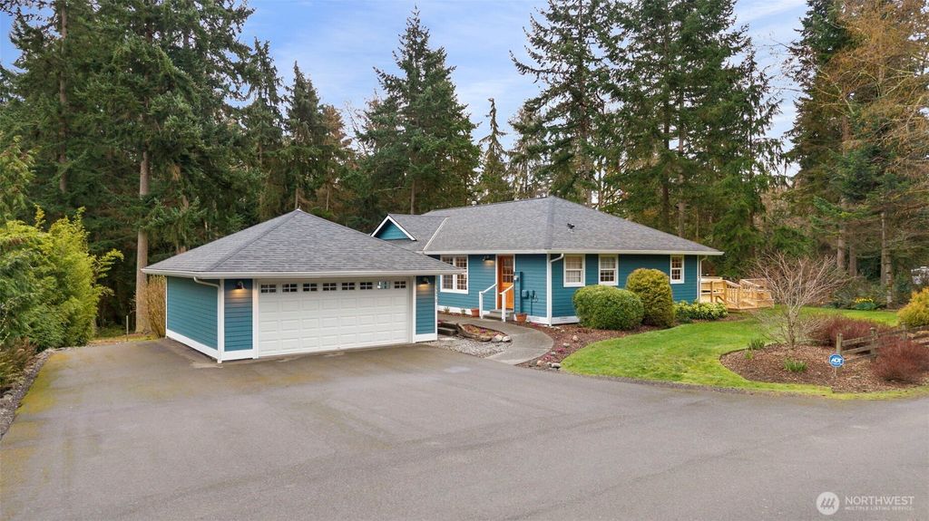 Photo of 15375 Sunrise Drive NE, Bainbridge Island, WA 98110 (MLS # 2489208)