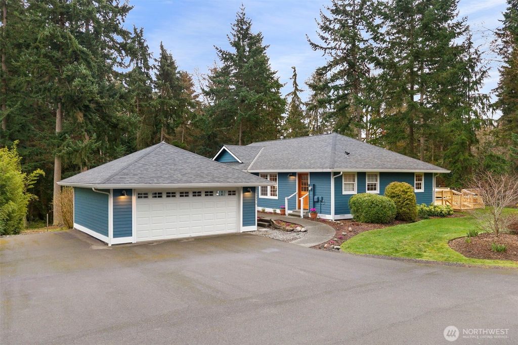 Photo of 15375 Sunrise Drive NE, Bainbridge Island, WA 98110 (MLS # 2489208)