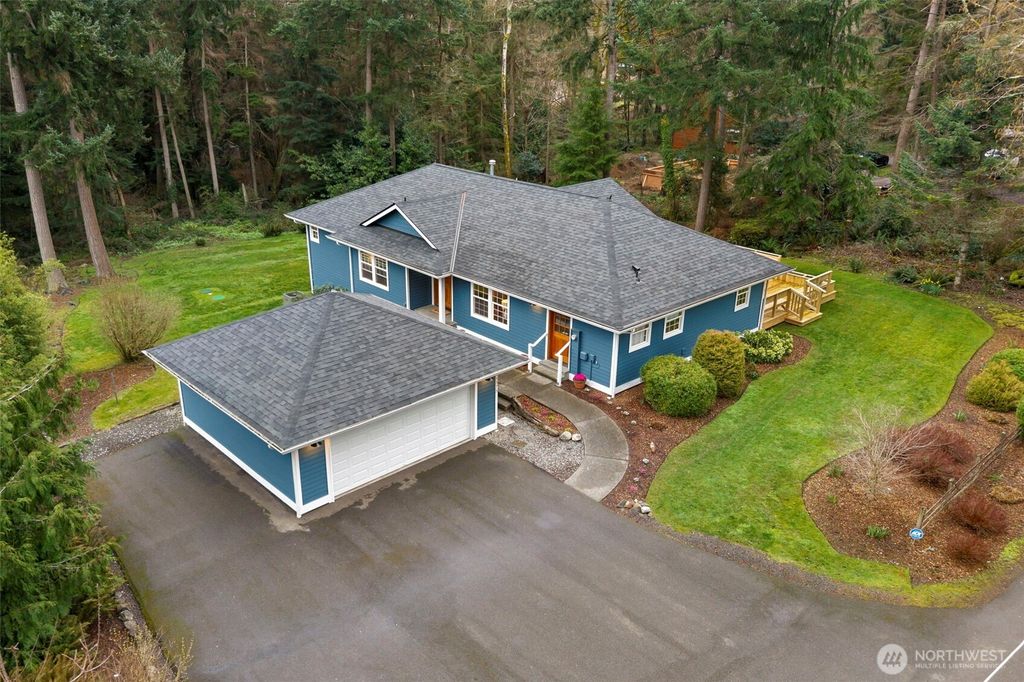 Photo of 15375 Sunrise Drive NE, Bainbridge Island, WA 98110 (MLS # 2489208)
