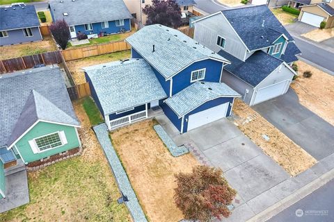 A home in Spanaway