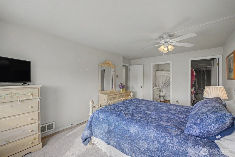 101 Pine Avenue 303
