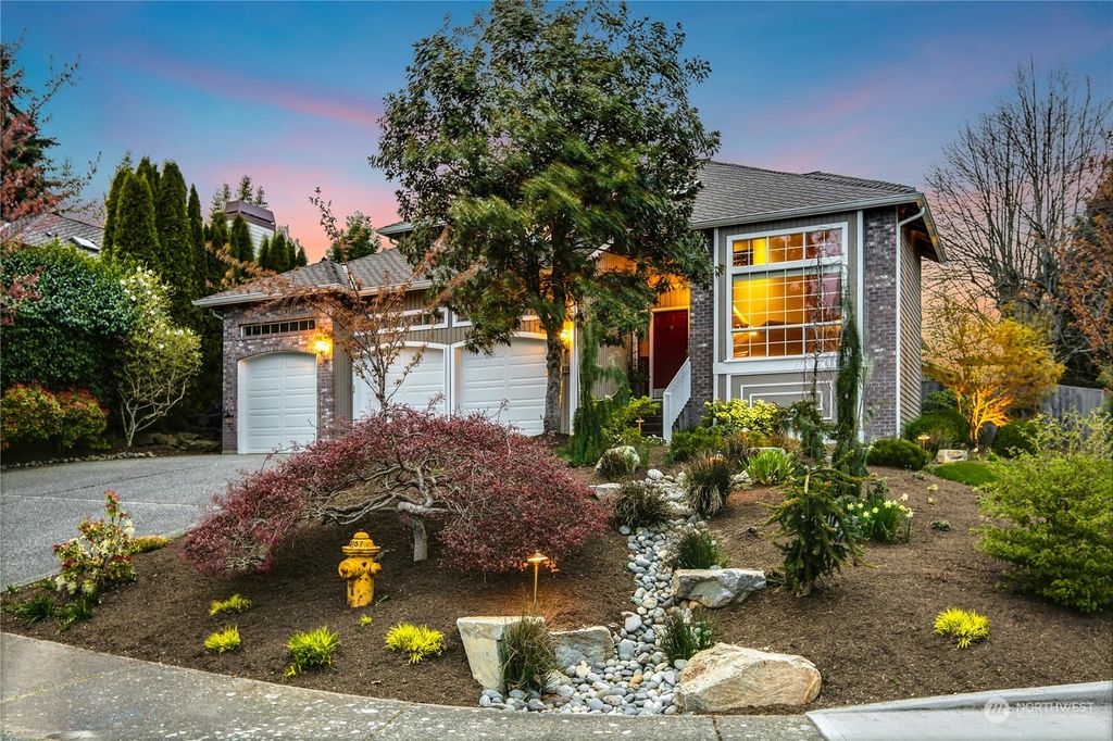 Photo of 13038 NE 197th Place, Woodinville, WA 98072 (MLS # 2217852)