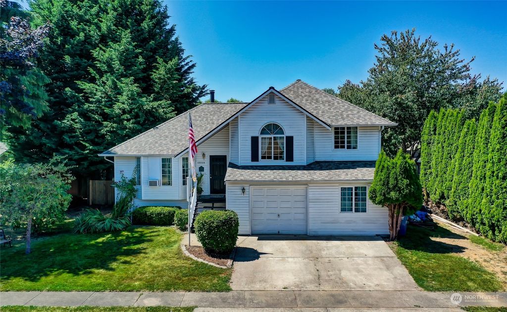 Photo of 15126 173rd Avenue SE, Monroe, WA 98272 (MLS # 2146967)