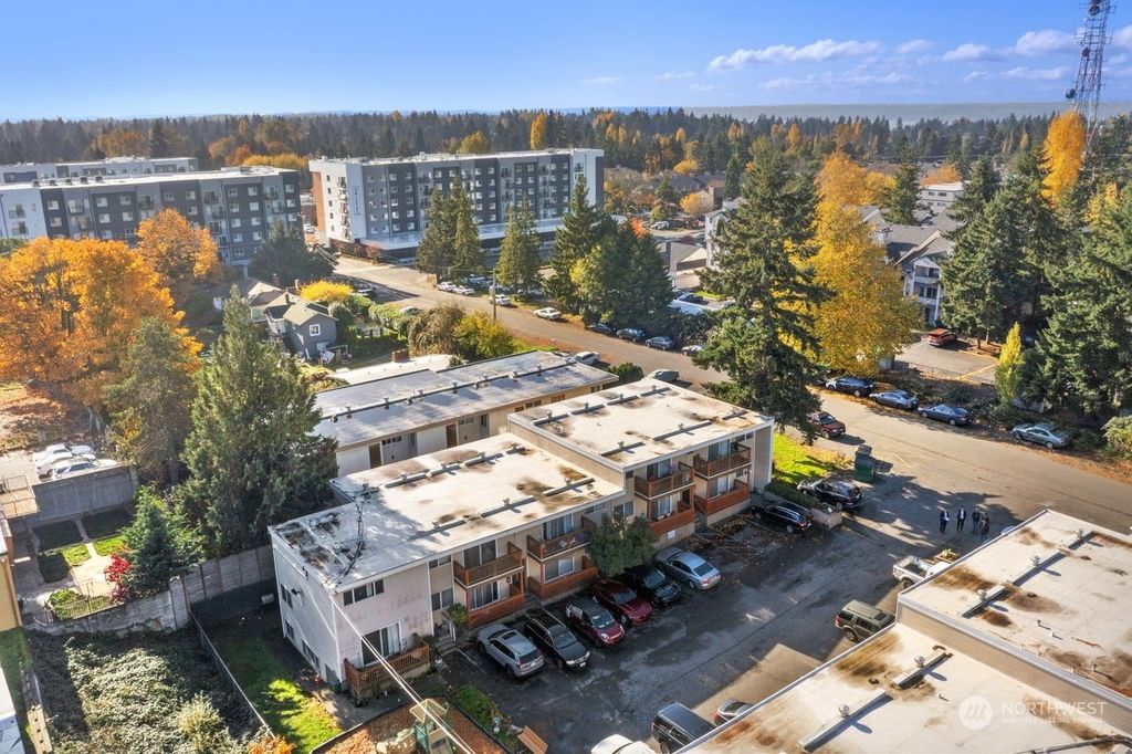 Photo of 11020 1st Avenue SW, Seattle, WA 98146 (MLS # 2206641)