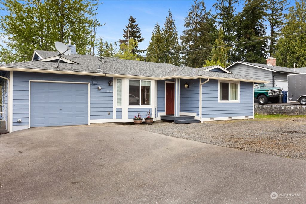 Photo of 1121 143rd Street SW, Lynnwood, WA 98087 (MLS # 2063012)