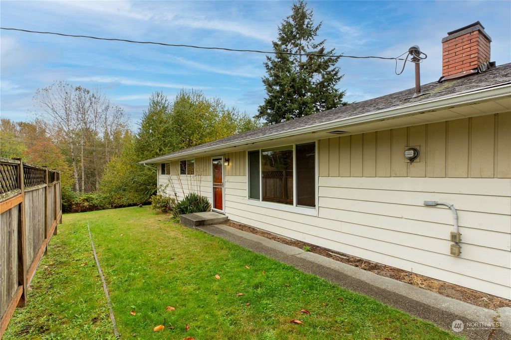 Photo of 2105 Bedal Lane, Everett, WA 98208 (MLS # 2301904)