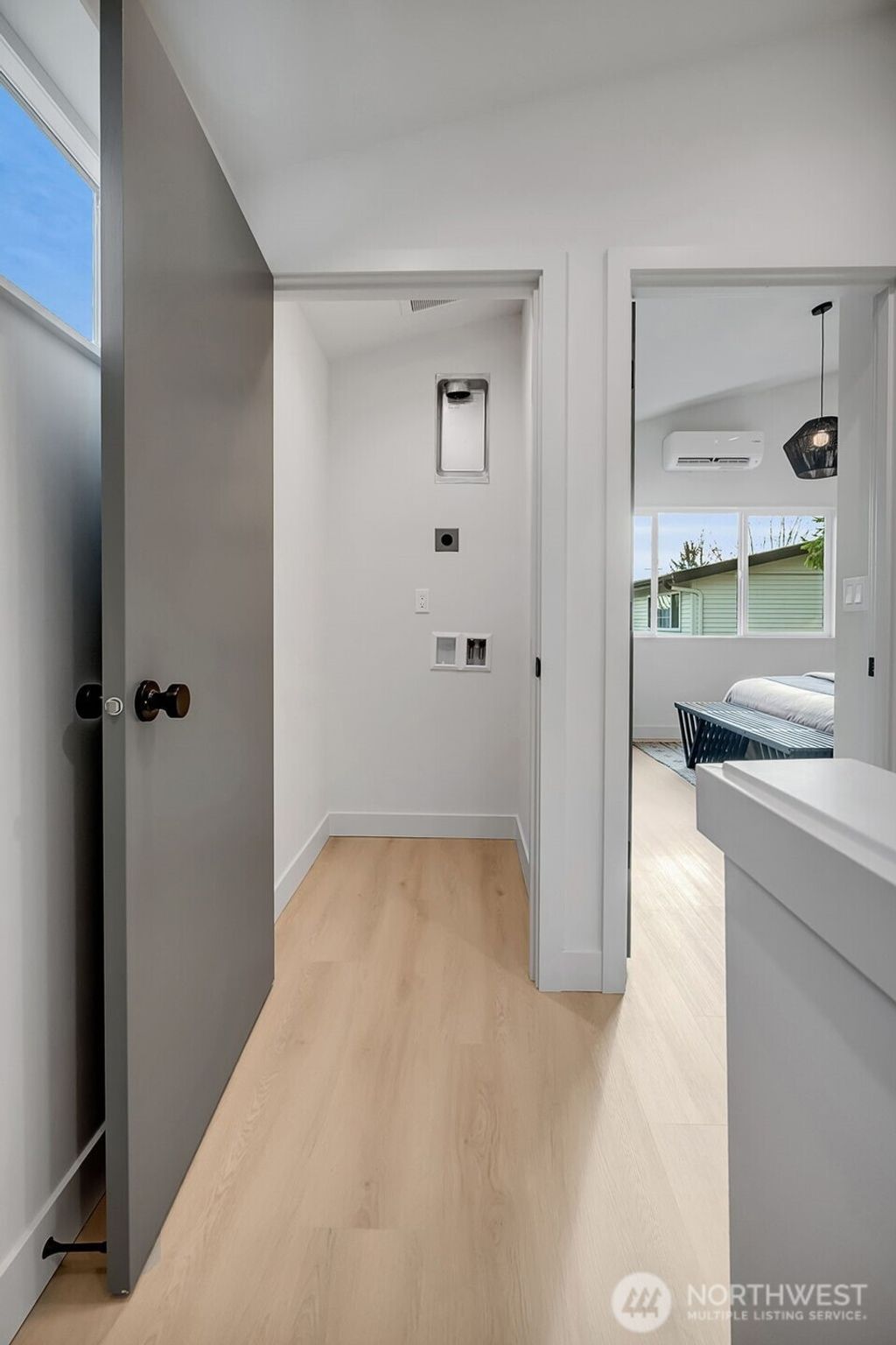 listing image 9360064429754151543