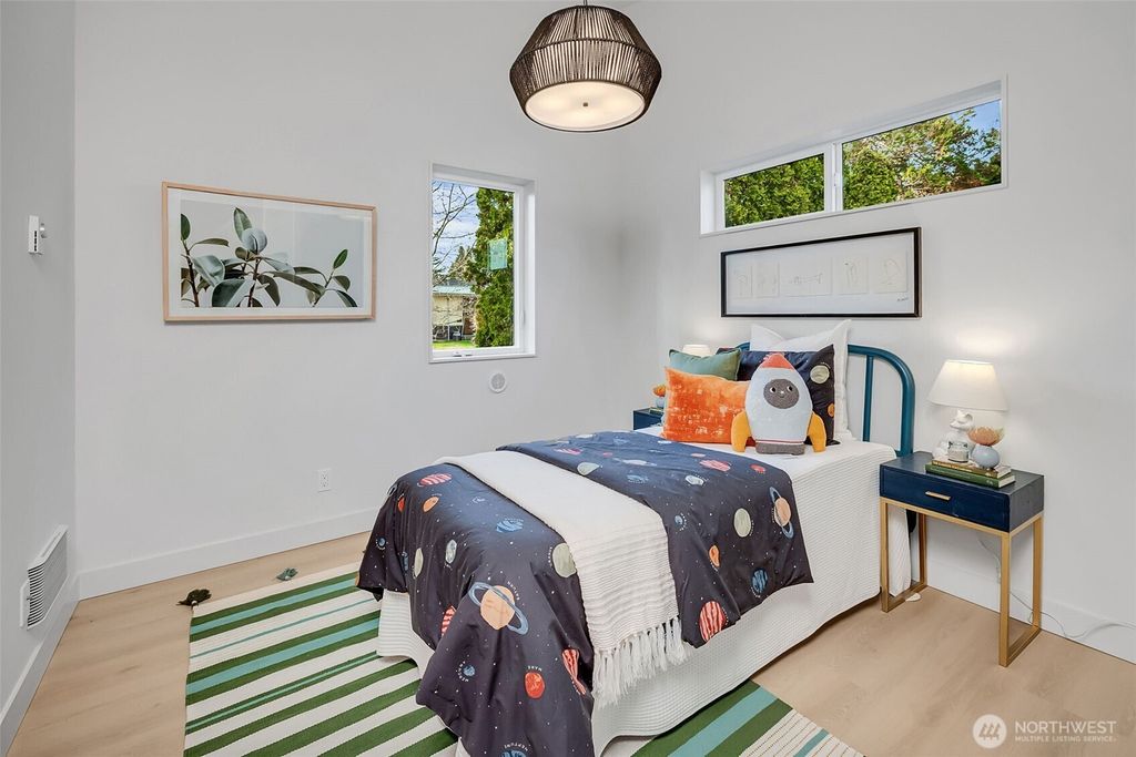 listing image 9369777961006807011