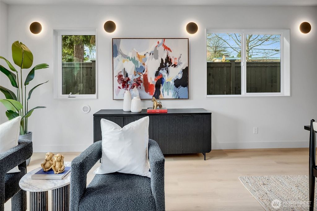 listing image 9367555906022538082