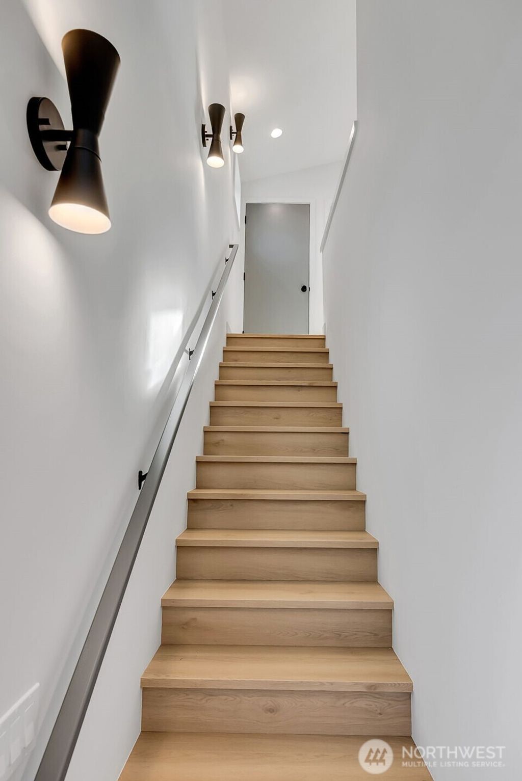 listing image 9360814953136071469