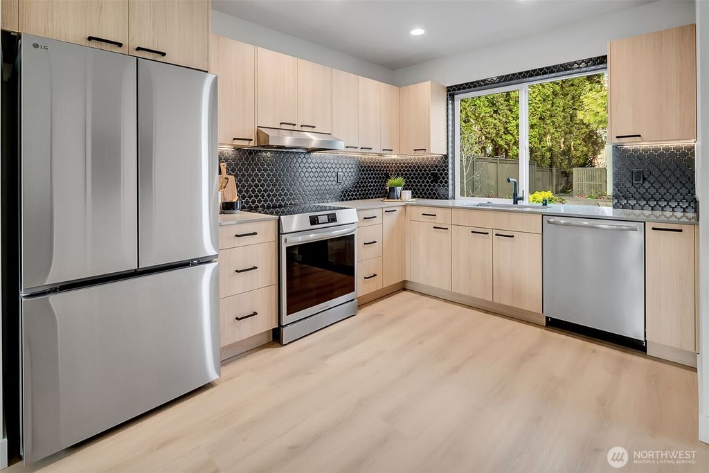 listing image 9363261230780069730