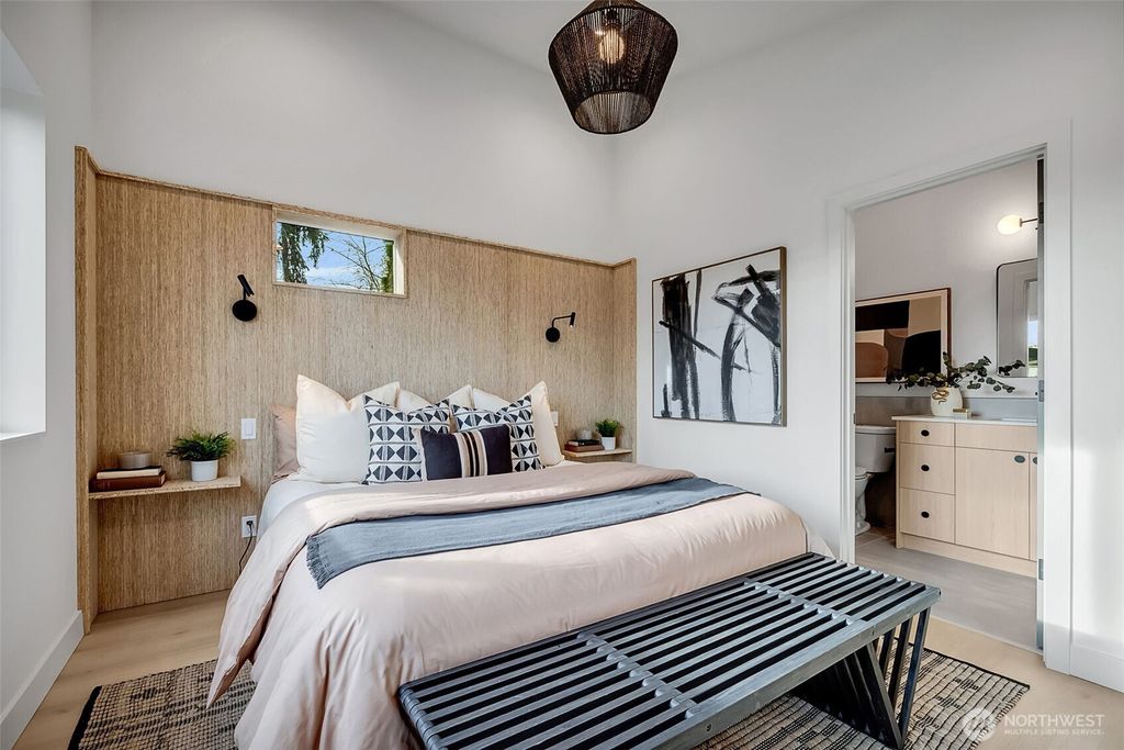 listing image 9364499999613046702