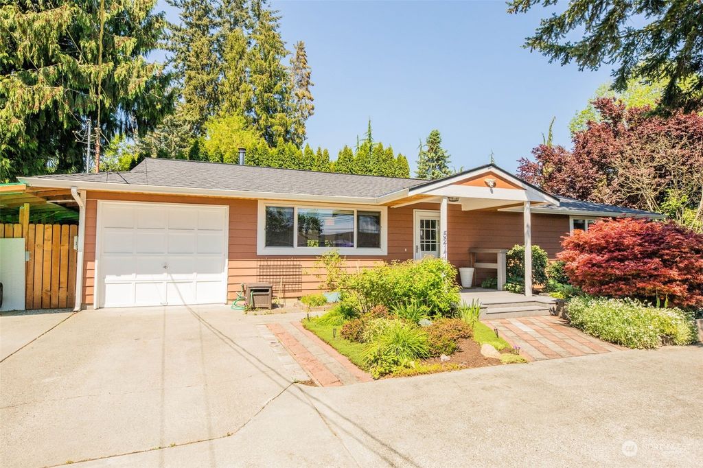 Photo of 5217 Sunnyside Boulevard, Marysville, WA 98270 (MLS # 2069447)