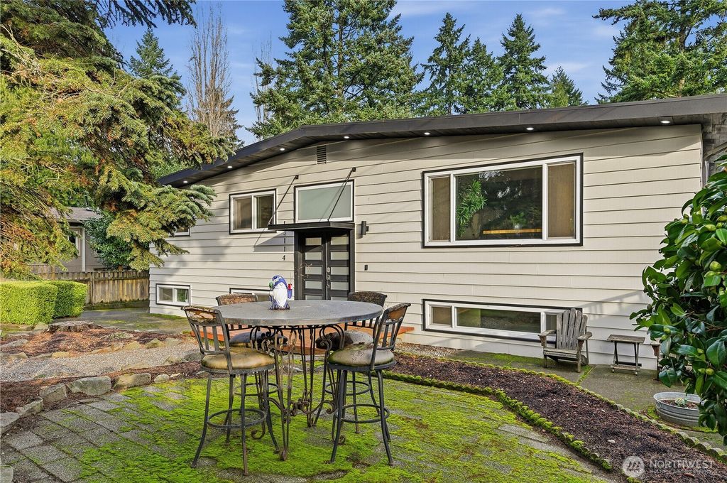 Photo of 13114 14th Avenue S, Burien, WA 98168 (MLS # 2470725)