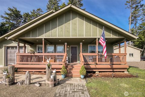 Photo of 247 Fisher Avenue NE, Ocean Shores, WA 98569 (MLS # 2493931)