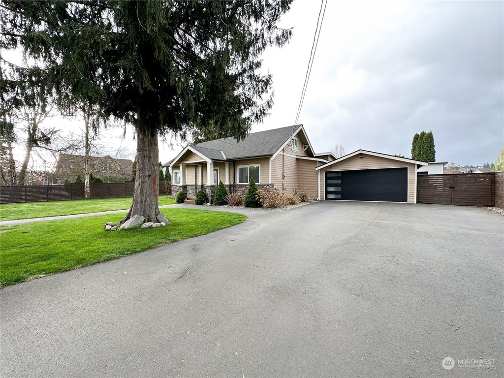 Photo of 217 4th Avenue SW, Pacific, WA 98047 (MLS # 2050084)