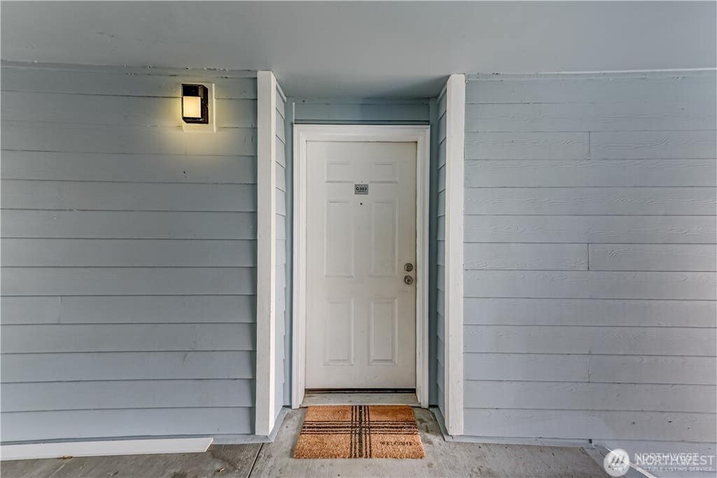 Photo of 975 Aberdeen Avenue NE #G302, Renton, WA 98056 (MLS # 2554699)