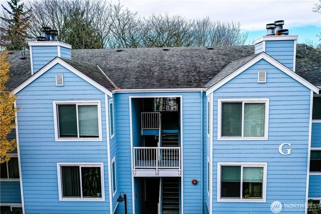 Photo of 975 Aberdeen Avenue NE #G302, Renton, WA 98056 (MLS # 2554699)
