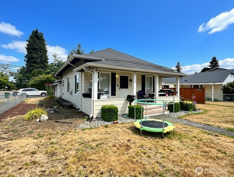238 S French Avenue