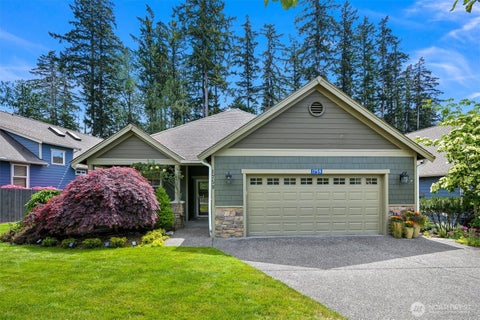Photo of 1759 Grand Avenue, Mount Vernon, WA 98274 (MLS # 2523600)