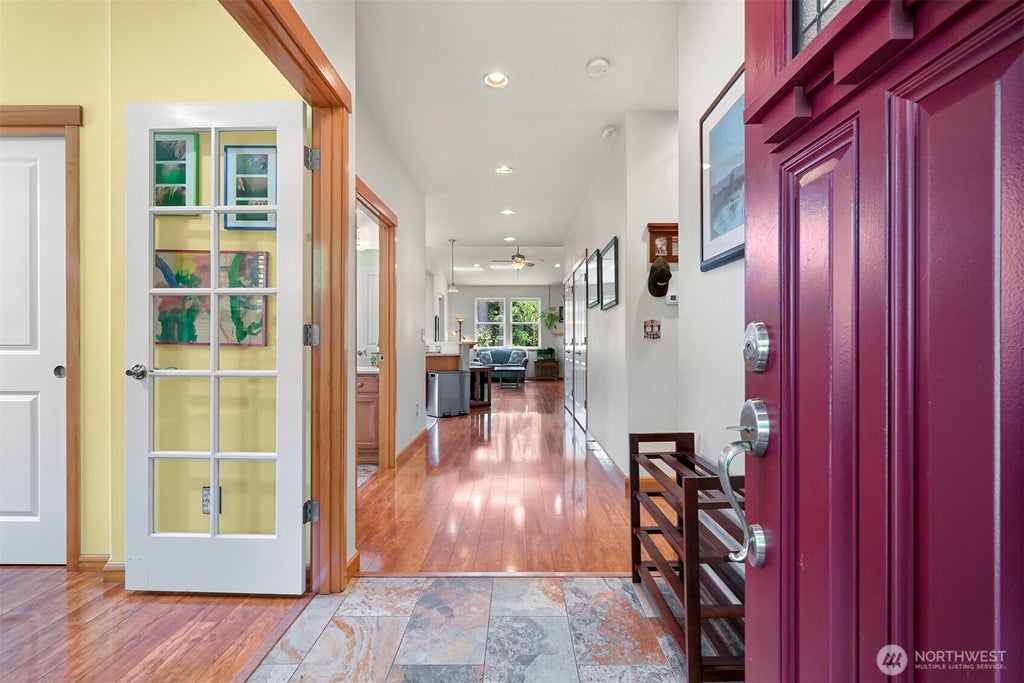 Photo of 1759 Grand Avenue, Mount Vernon, WA 98274 (MLS # 2523600)