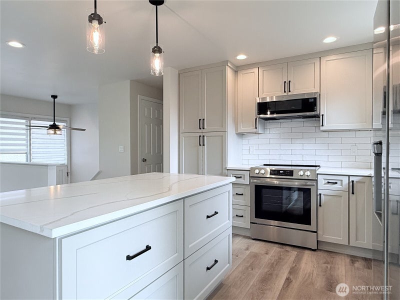 4017 S 297th Place
