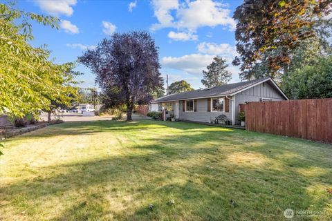 15852 B Street E Tacoma WA 98445