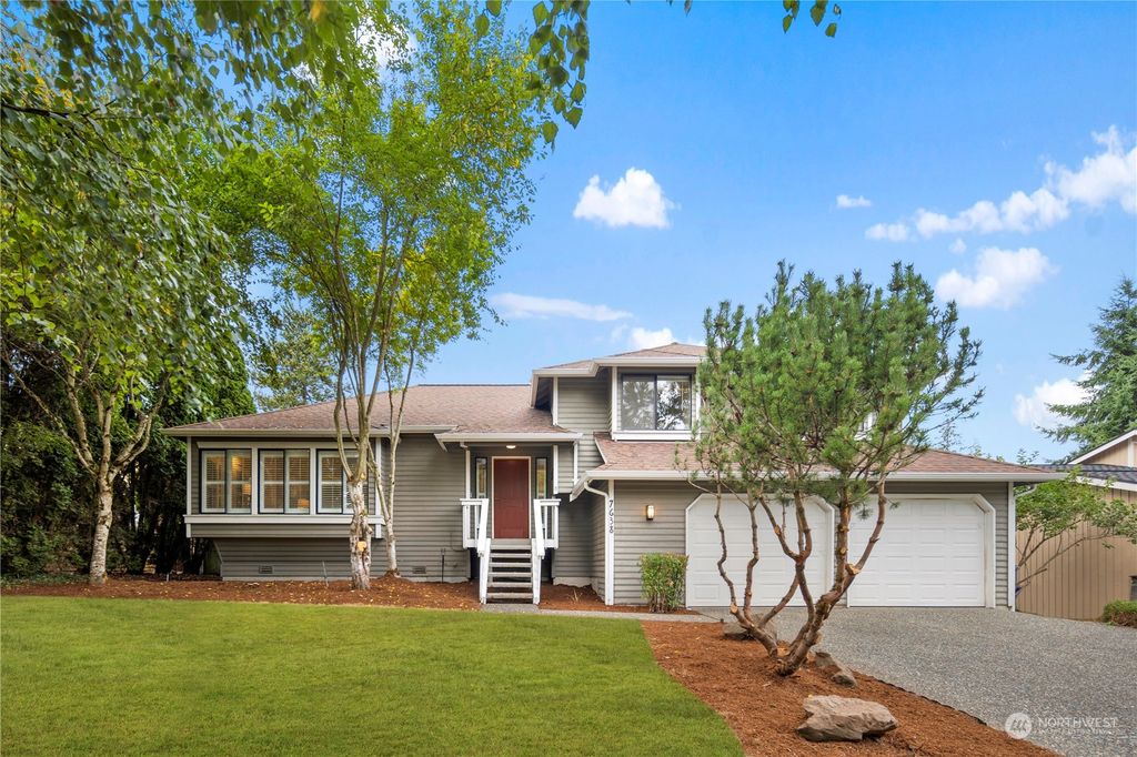 Photo of 7638 NE 124th Street, Kirkland, WA 98034 (MLS # 2157212)