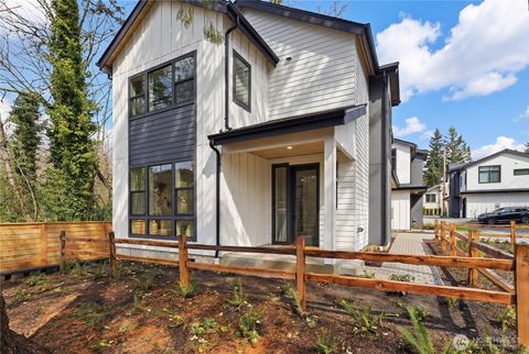 9016 124th Lane NE Kirkland WA 98033