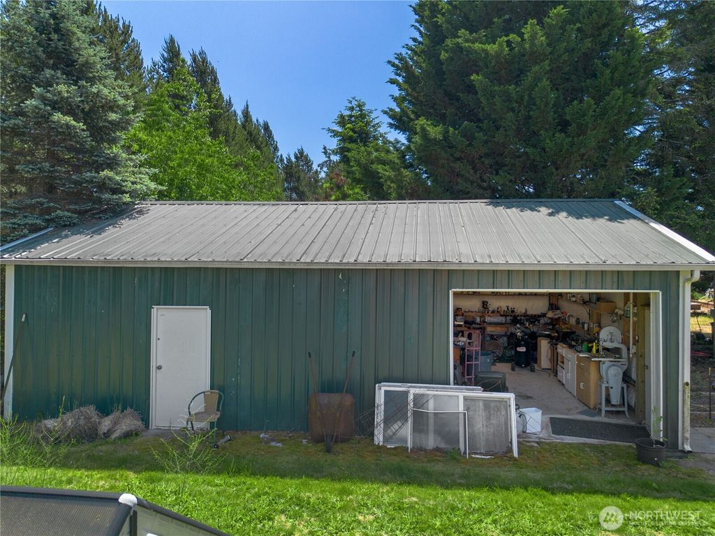Photo of 70 E Sycamore Place, Shelton, WA 98584 (MLS # 2529664)
