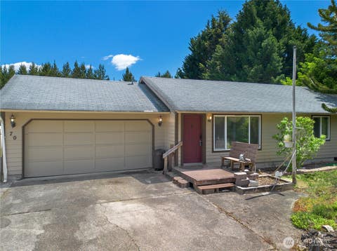 Photo of 70 E Sycamore Place, Shelton, WA 98584 (MLS # 2529664)