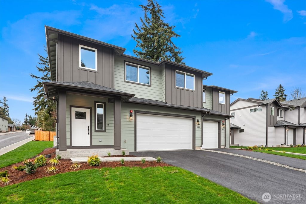 Photo of 1240 SW 124th Street #10A, Burien, WA 98146 (MLS # 2338919)