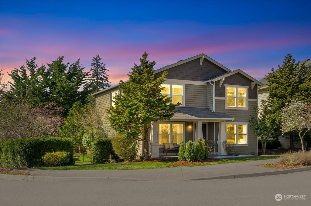 Photo of 22650 NE Fern Reach Circle, Redmond, WA 98053 (MLS # 2042952)