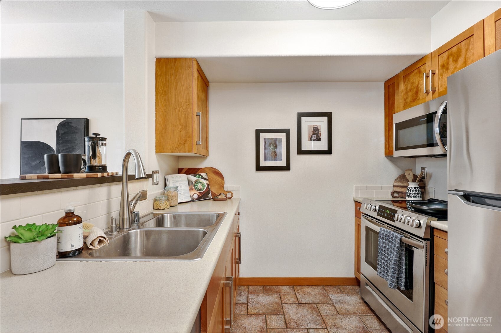 3015 SW Avalon Way 204