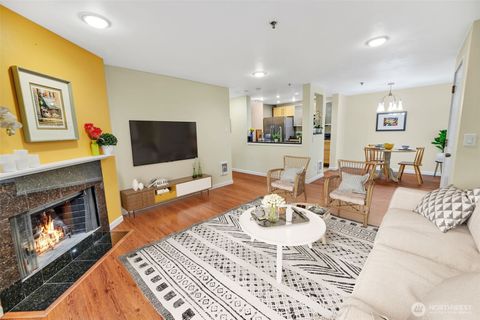 Photo of 975 Aberdeen Avenue NE #F207, Renton, WA 98056 (MLS # 2423363)