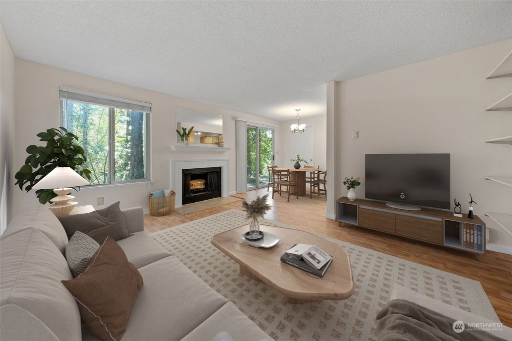 Photo of 34012 1st Place S #D, Federal Way, WA 98003 (MLS # 2146527)