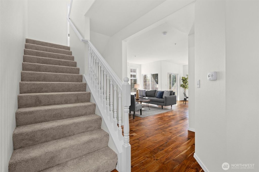 Photo of 17021 114th Avenue SE, Renton, WA 98055 (MLS # 2428433)