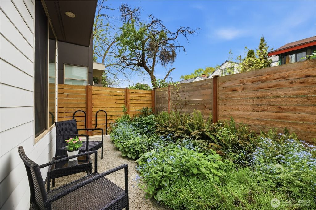 Photo of 814 NW 54th Street #A, Seattle, WA 98107 (MLS # 2518100)