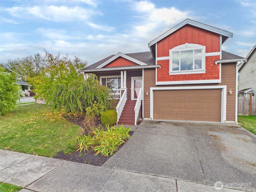 Photo of 3217 82nd Drive NE, Marysville, WA 98270 (MLS # 2593858)