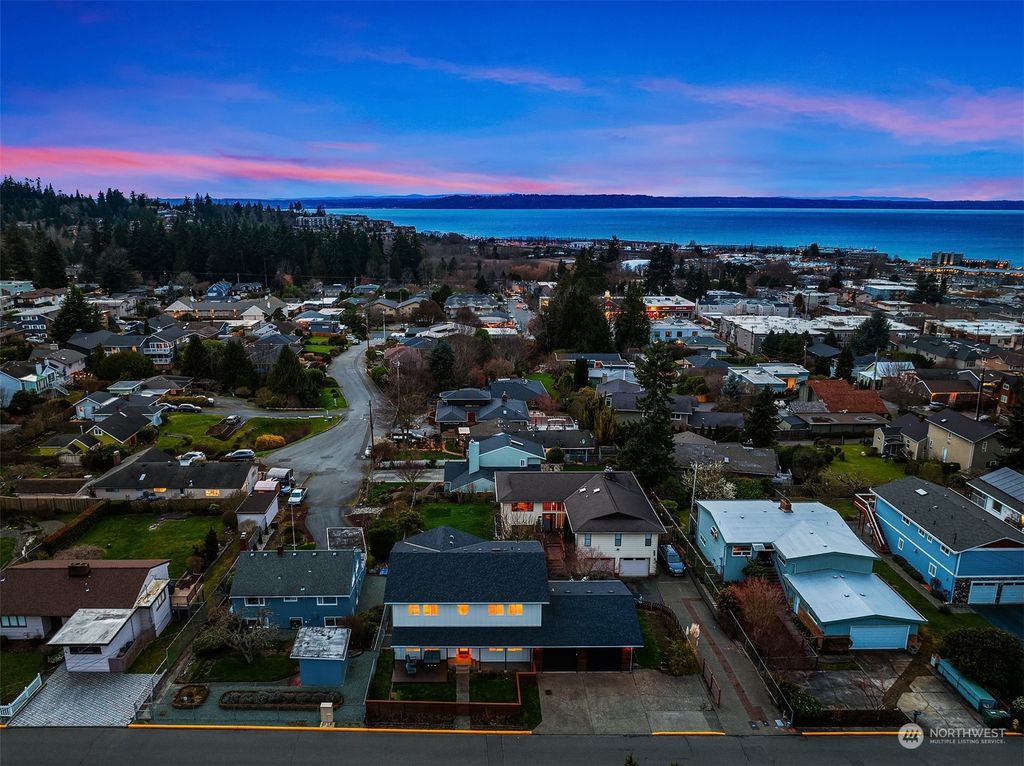 Photo of 556 6th Avenue S, Edmonds, WA 98020 (MLS # 2200014)