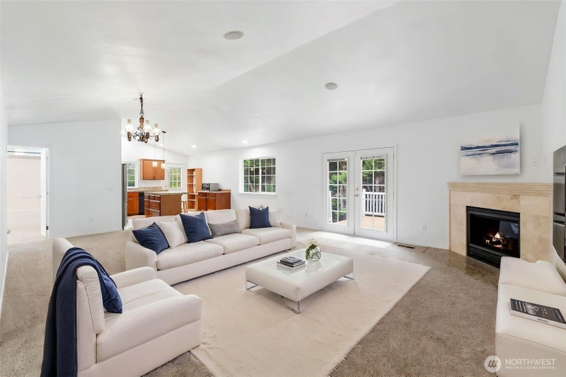 119 Newaukum Village Drive