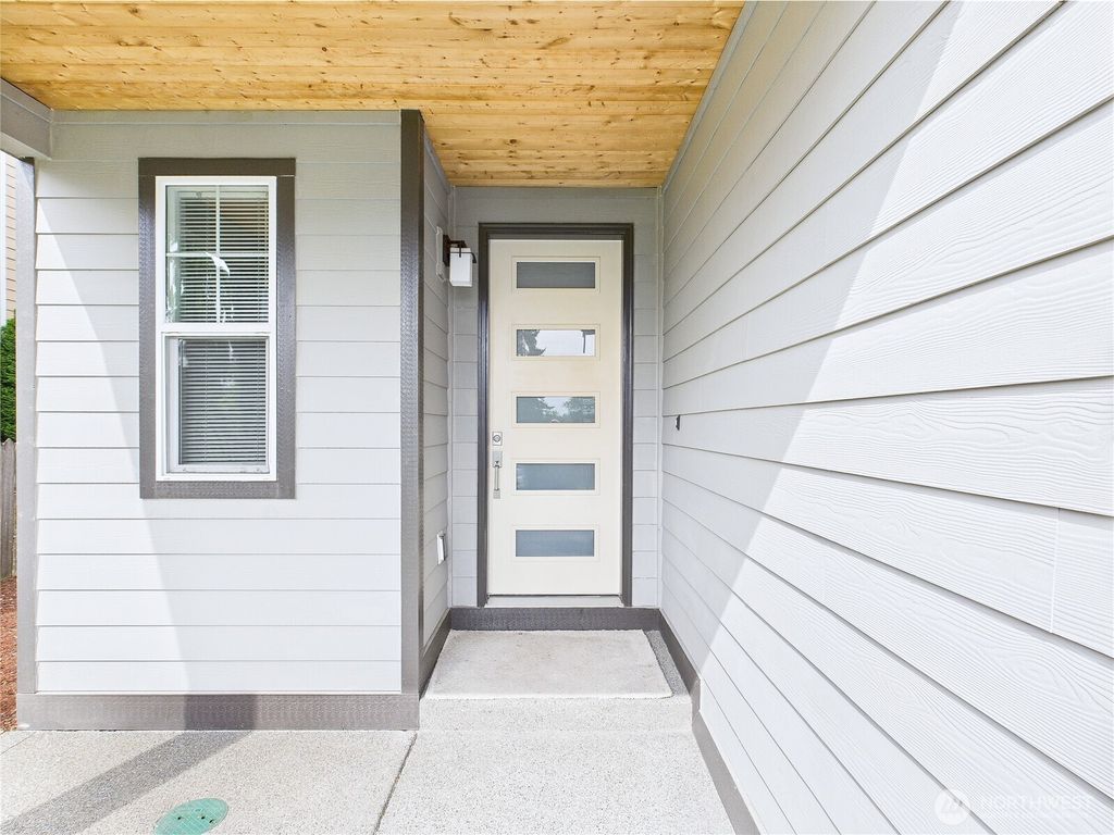 Photo of 14419 45th Lane S, Tukwila, WA 98168 (MLS # 2376898)