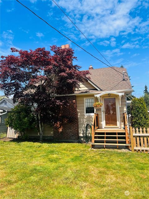 A home in Everett