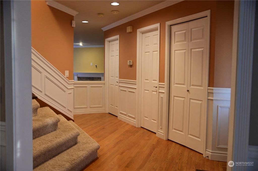 Photo of 32824 10th Place SW, Federal Way, WA 98023 (MLS # 2208327)