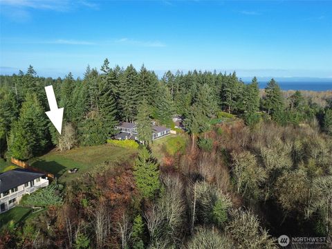 Photo of 714 Hunt Road, Port Angeles, WA 98363 (MLS # 2458170)