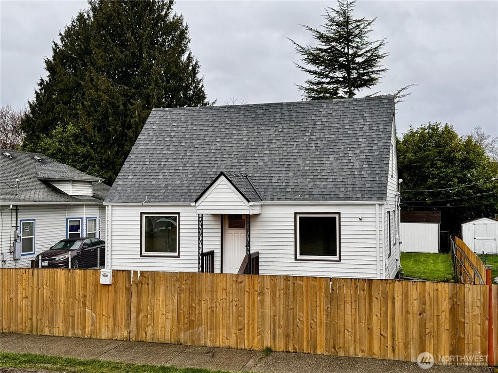 Photo of 5410 S Cushman Avenue, Tacoma, WA 98408 (MLS # 2481325)
