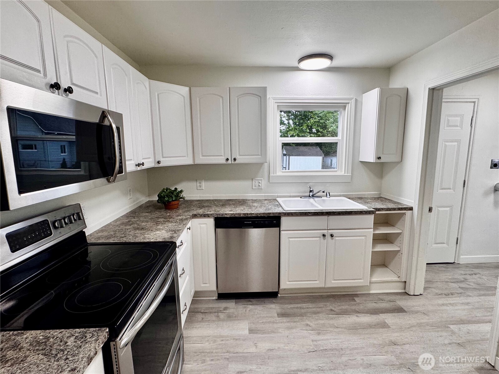 5410 S Cushman Avenue